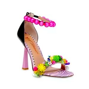 Betsy Johnson size 11 Heels